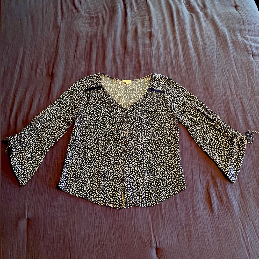 Mason & Belle Susie Ruched Sleeve Top
